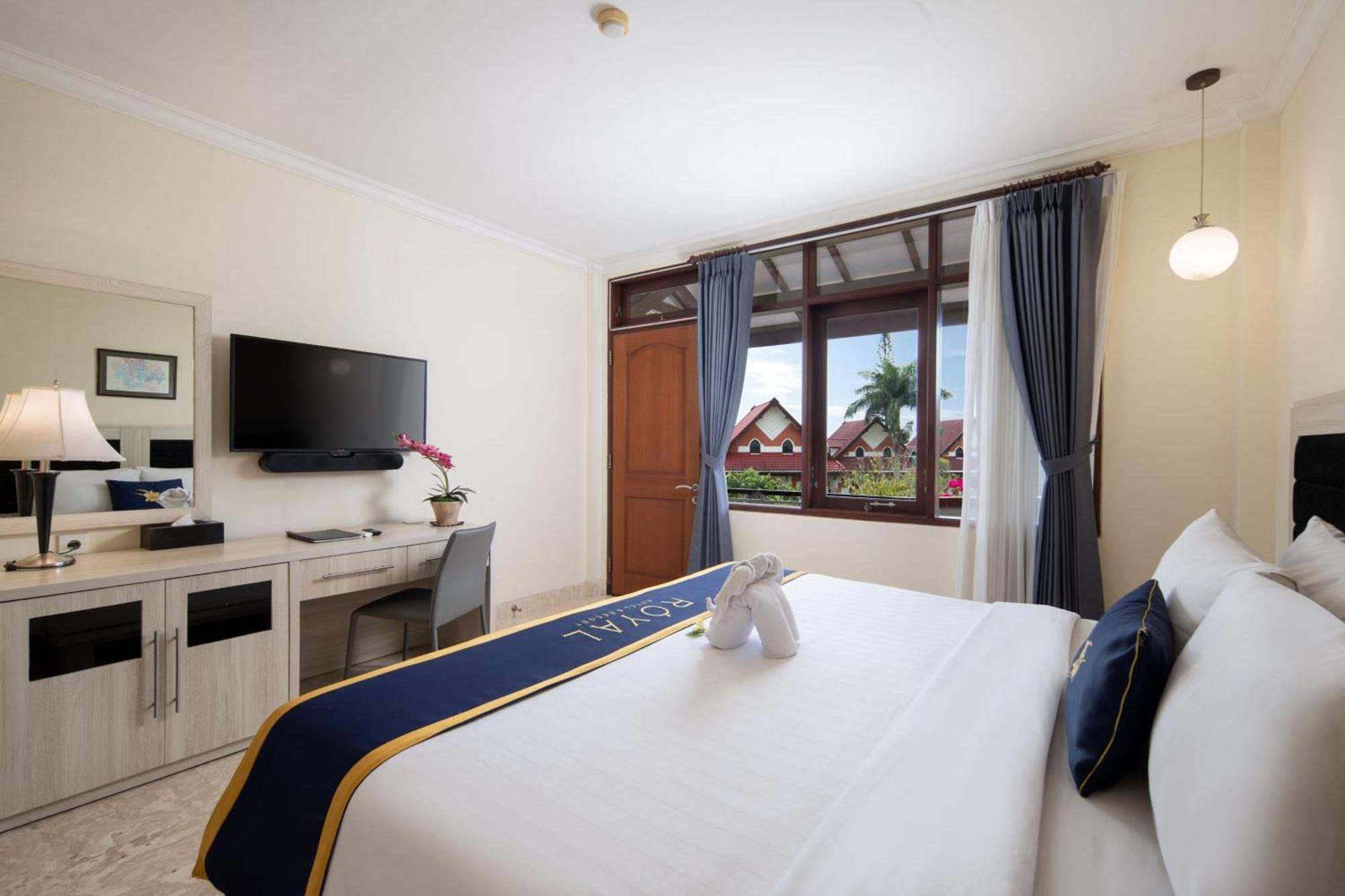 Royal Hotel And Villa Batu Бату Экстерьер фото