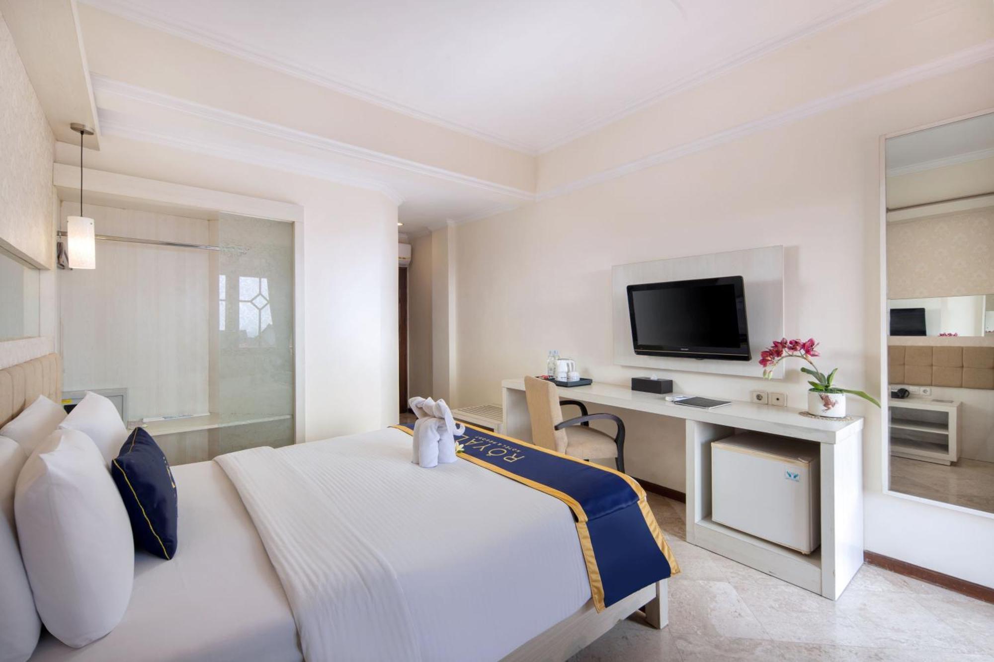 Royal Hotel And Villa Batu Бату Экстерьер фото